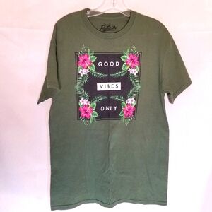 Popular Poison Womans Graphic T-Shirt Size M Green Short Sleeve Floral Design